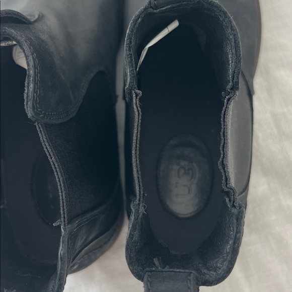 Ugg Gallion Chelsea Black Suede Pull On Boots Size 9 main image 4
